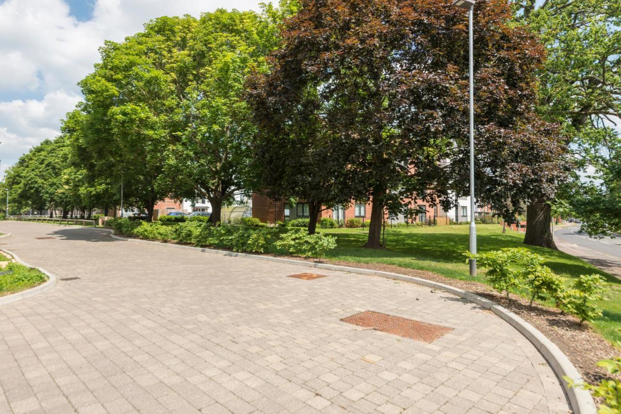 Greenfield Modern 3Br Home - Southcote Lane , Reading Ngoại thất bức ảnh
