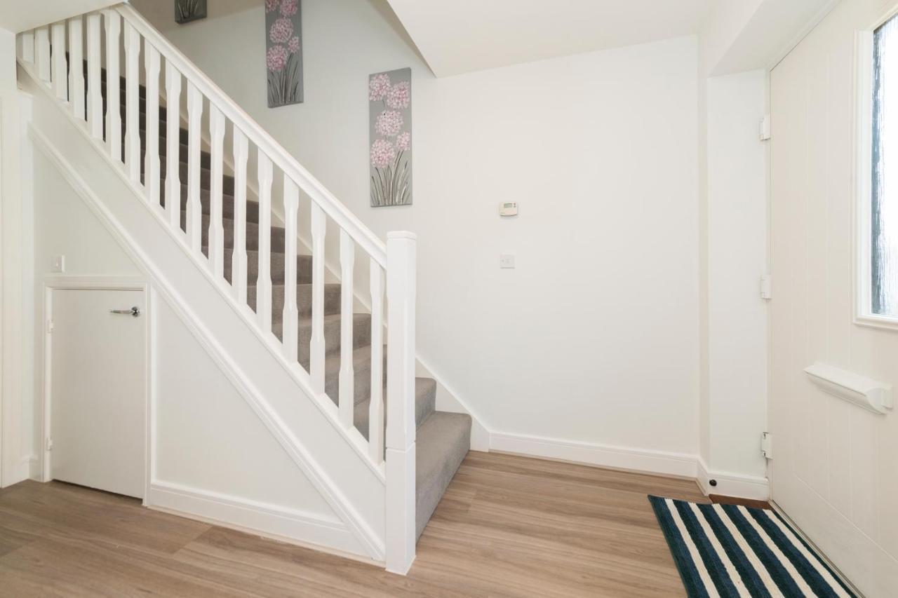 Greenfield Modern 3Br Home - Southcote Lane , Reading Ngoại thất bức ảnh