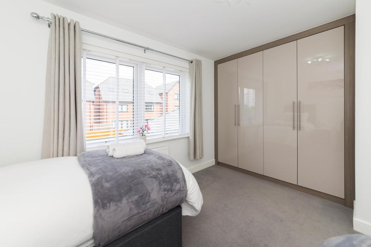 Greenfield Modern 3Br Home - Southcote Lane , Reading Ngoại thất bức ảnh