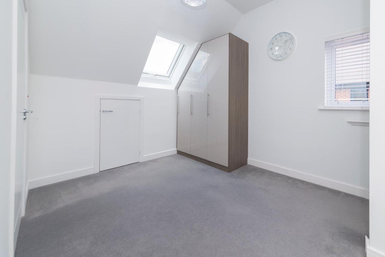 Greenfield Modern 3Br Home - Southcote Lane , Reading Ngoại thất bức ảnh