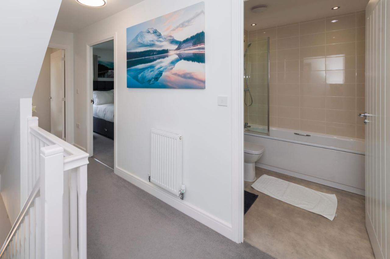 Greenfield Modern 3Br Home - Southcote Lane , Reading Ngoại thất bức ảnh